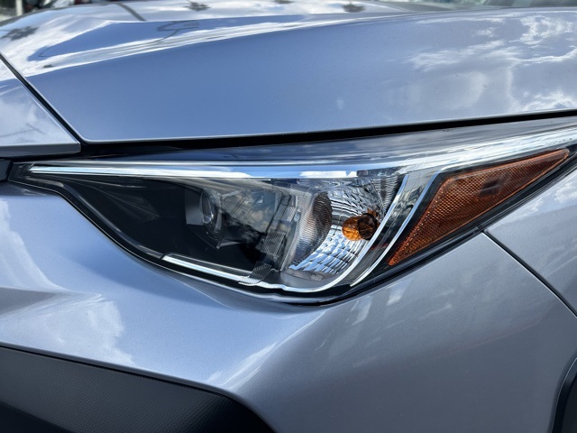 2025 Subaru Crosstrek Premium photo 9