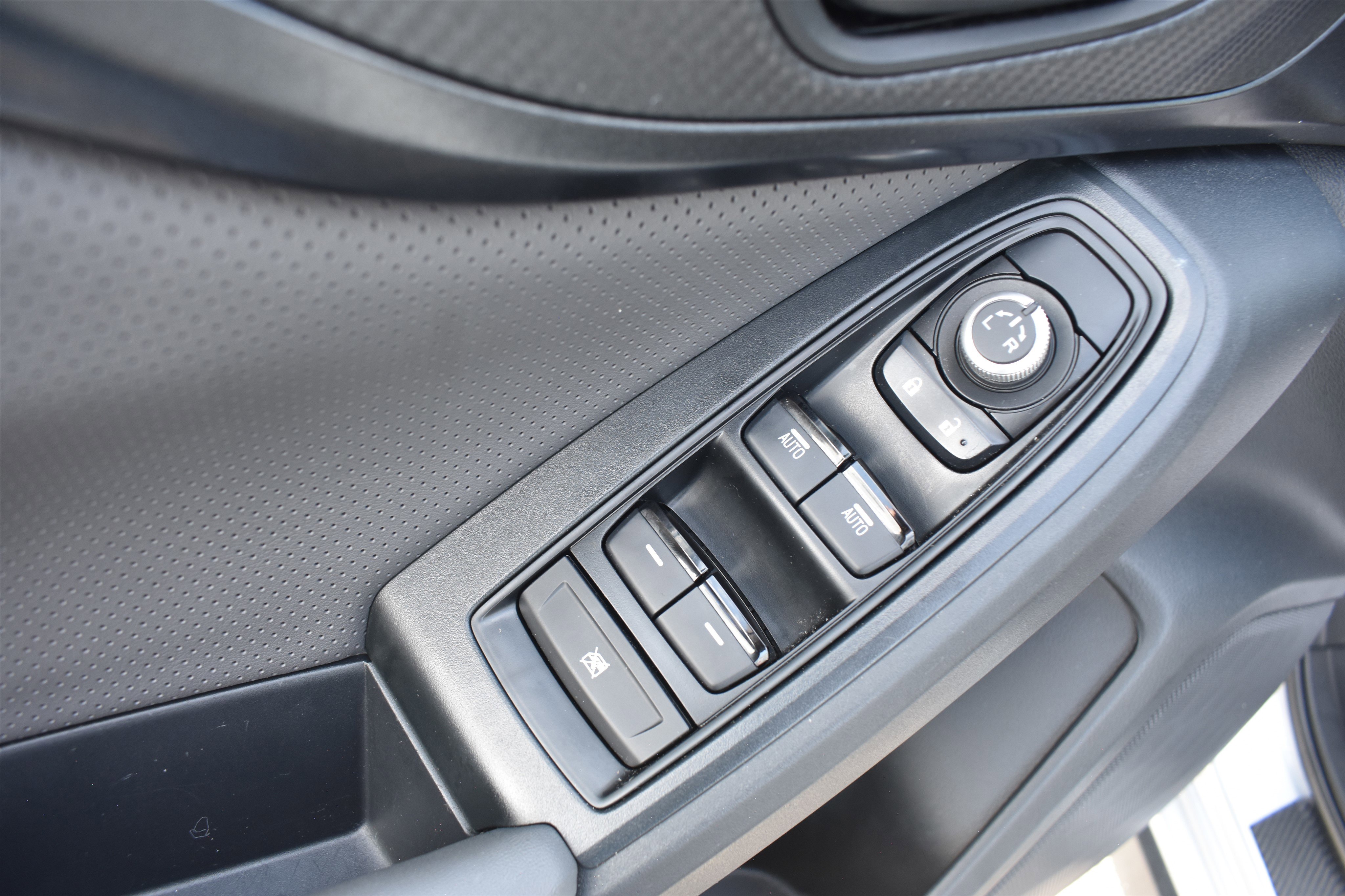 2021 Subaru Crosstrek Sport photo 3