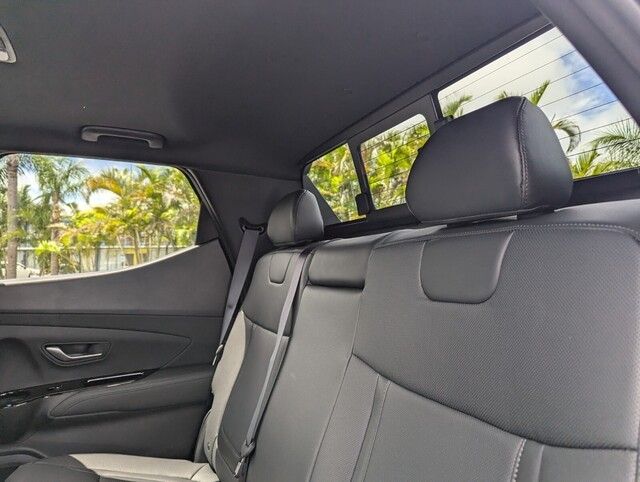 2024 Hyundai Santa Cruz Limited photo 14