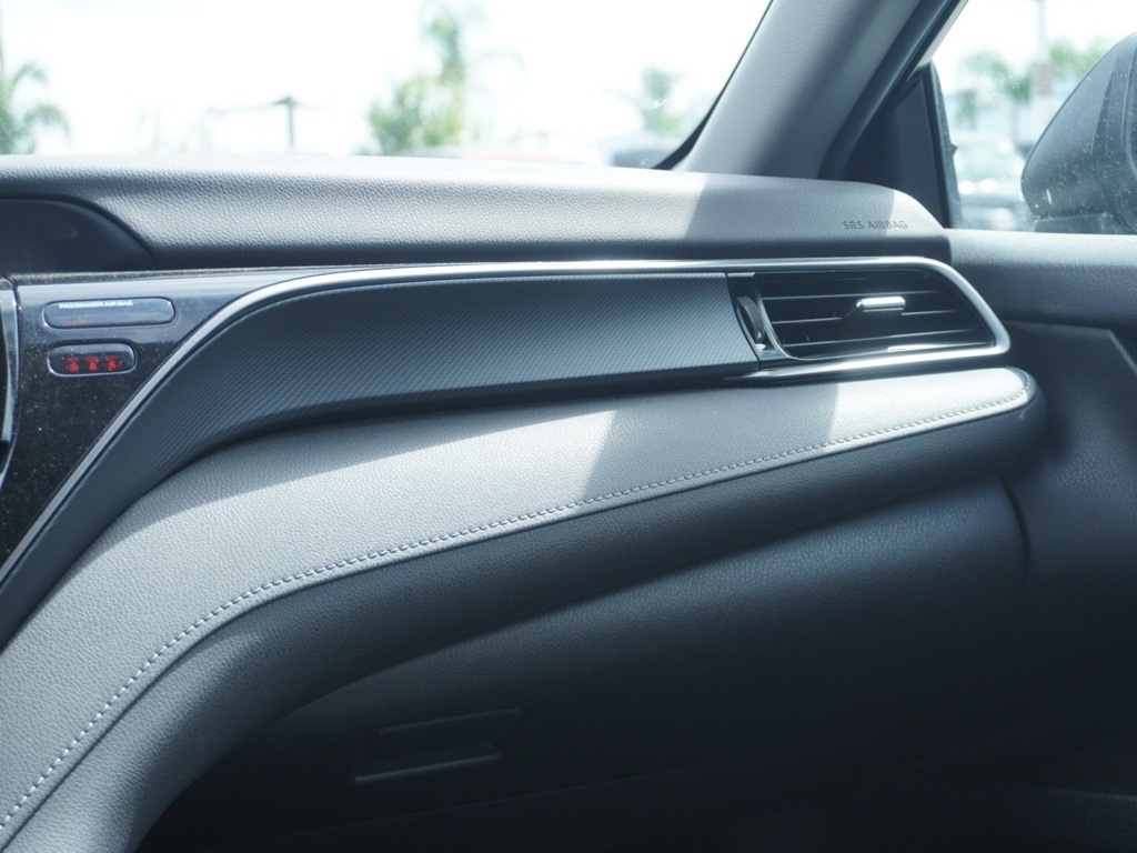 2023 Toyota Camry SE photo 22