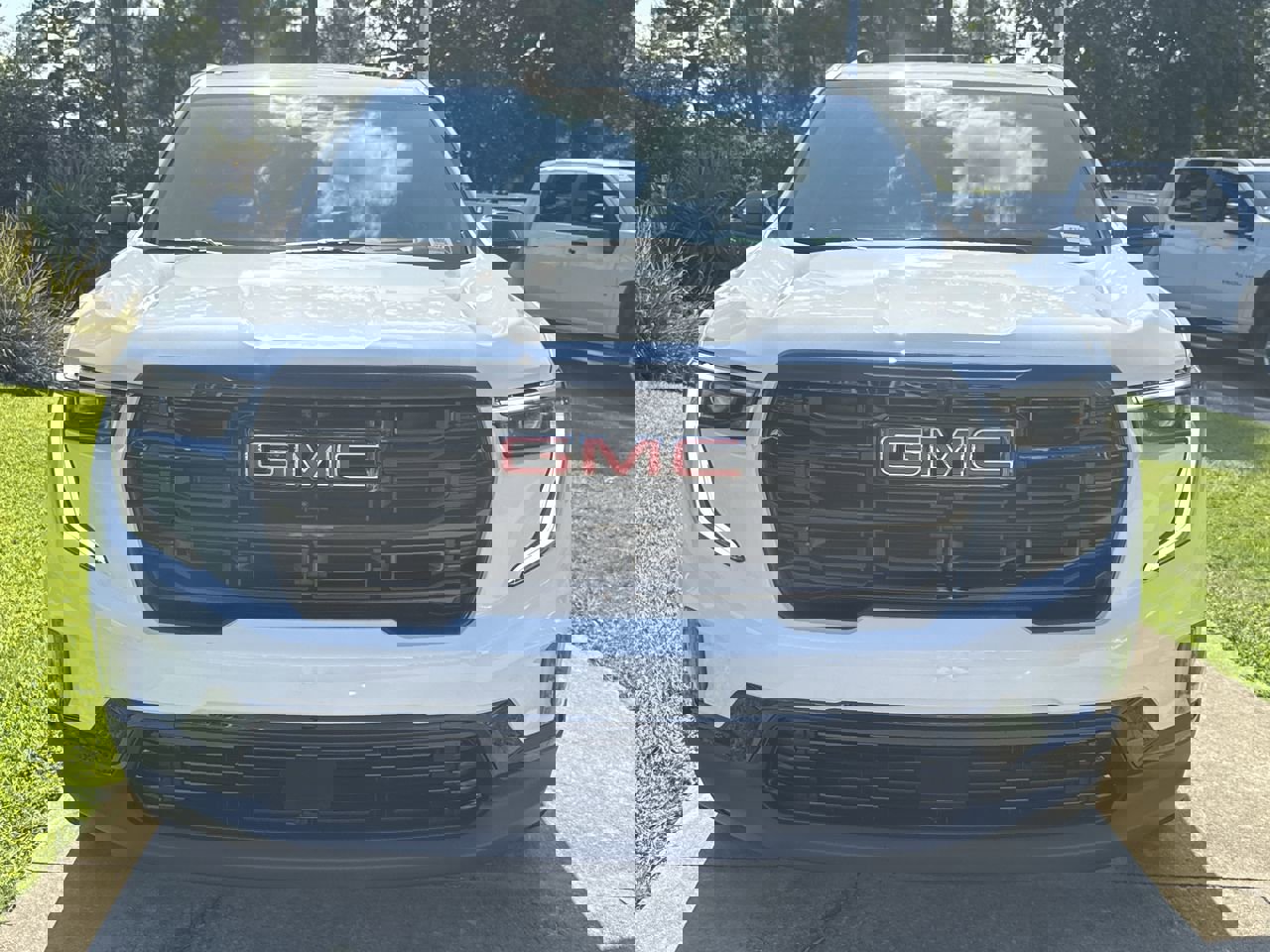 2024 Gmc Acadia Elevation photo 2