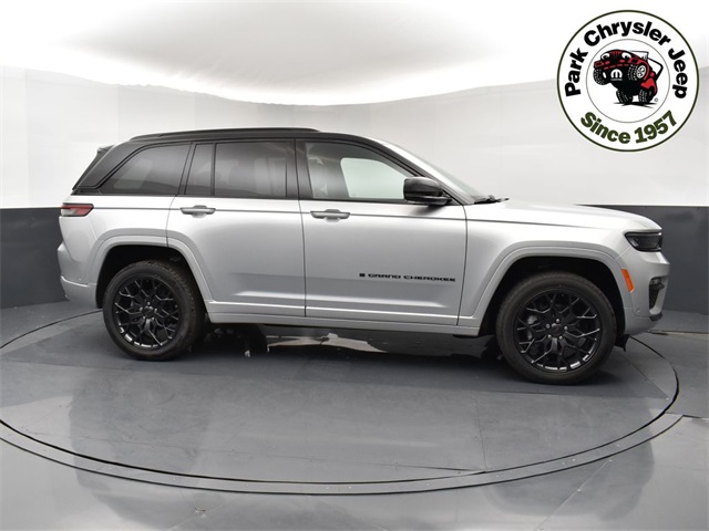 2025 Jeep Grand Cherokee Summit Reserve