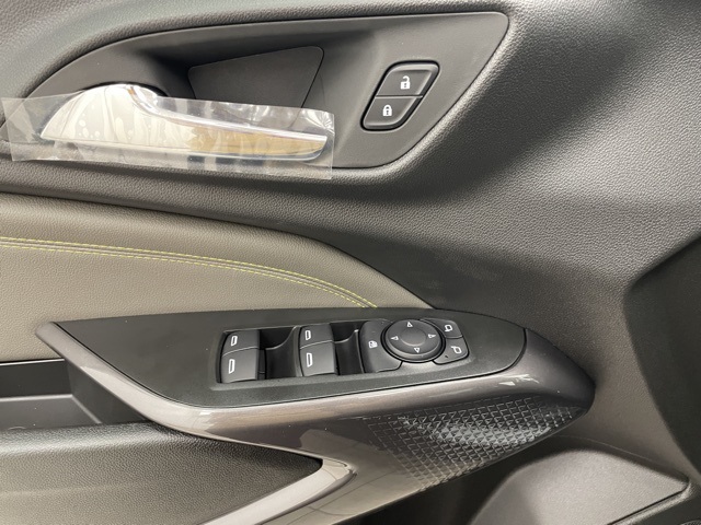 2025 Chevrolet Trax ACTIV photo 5