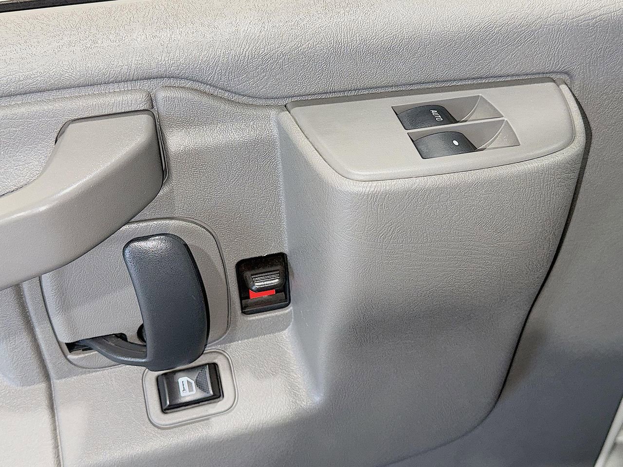 2020 Chevrolet Express Cargo Van 2500 photo 18