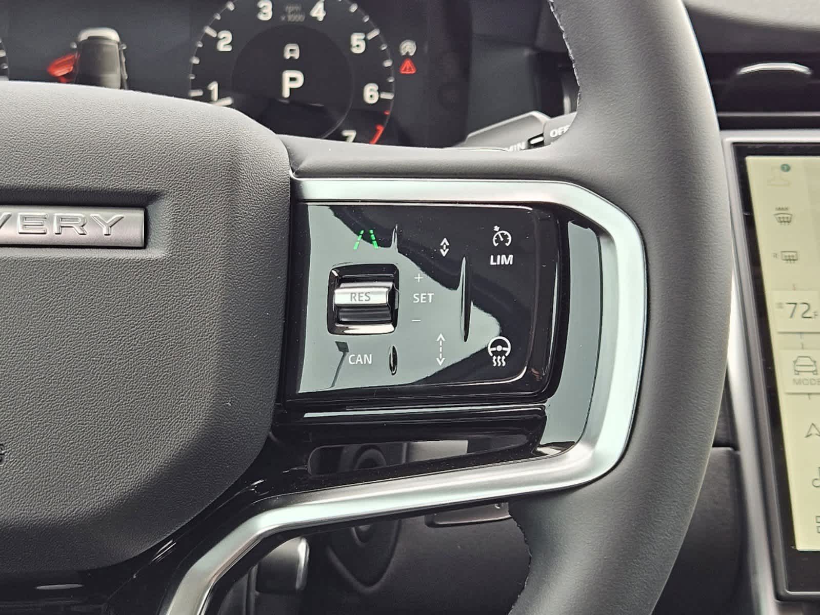 2025 Land Rover Discovery Sport S photo 26