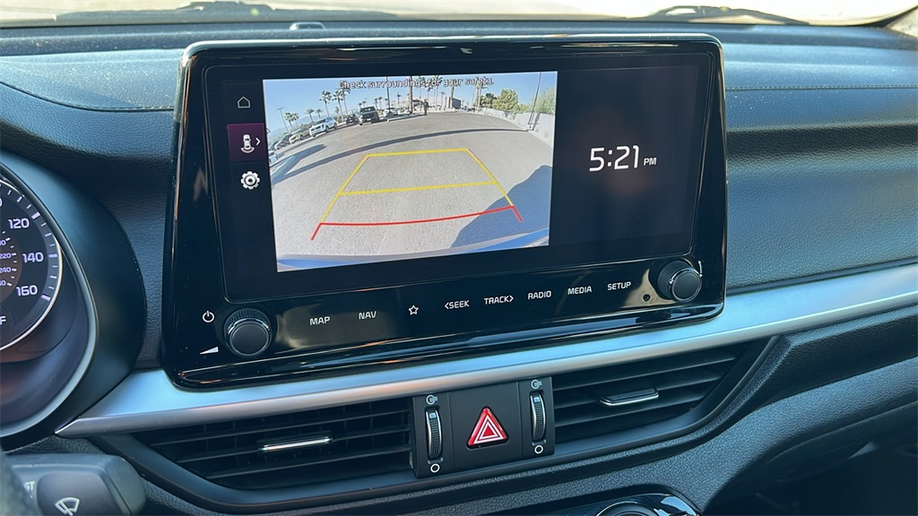 2022 Kia Forte GT-Line photo 13