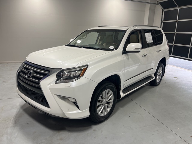 2016 Lexus GX 460 photo 3