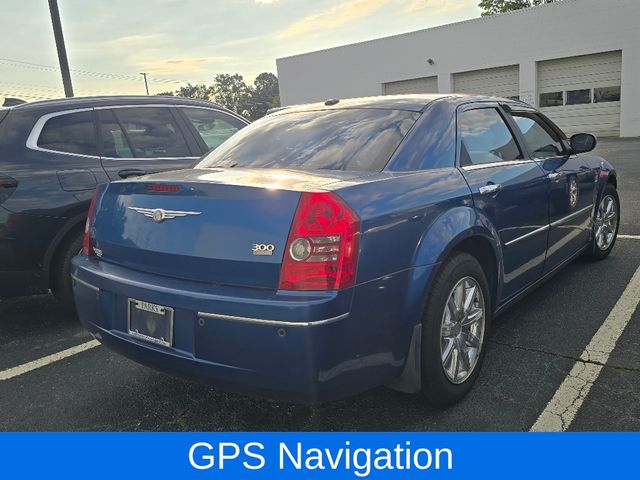 2010 Chrysler 300 Touring photo 3