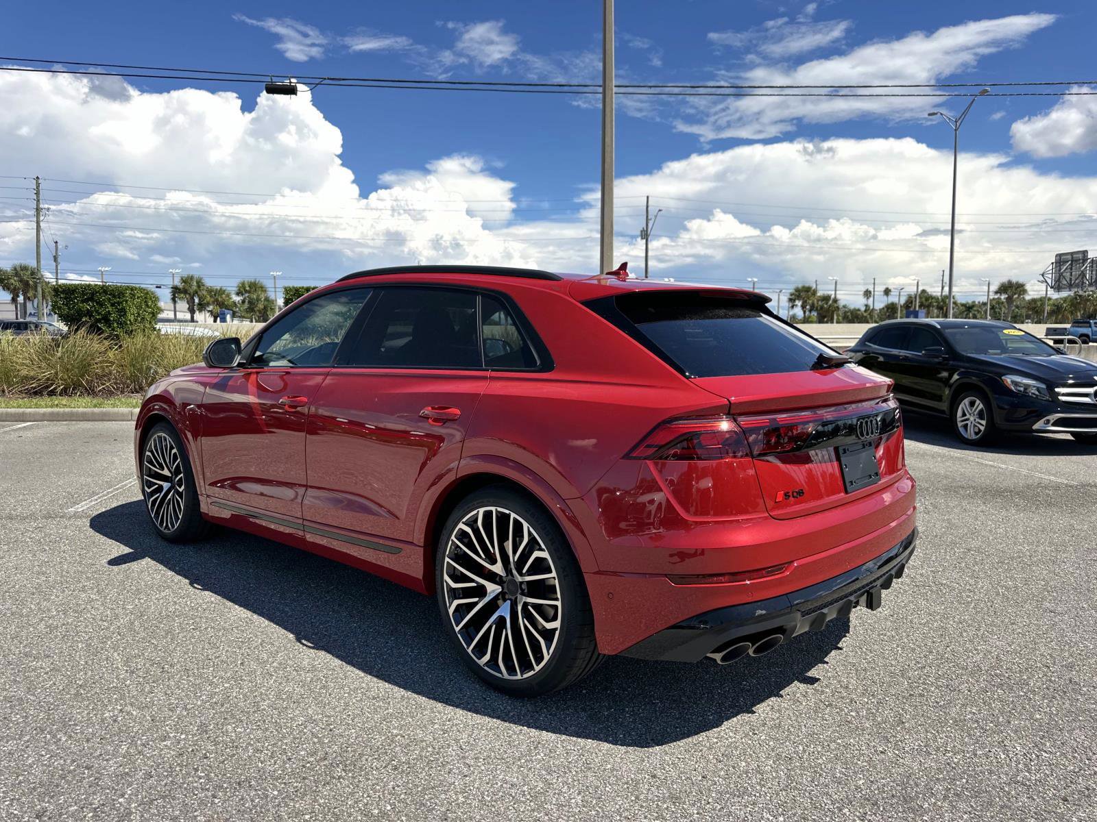2026 Audi SQ8 Prestige photo 5