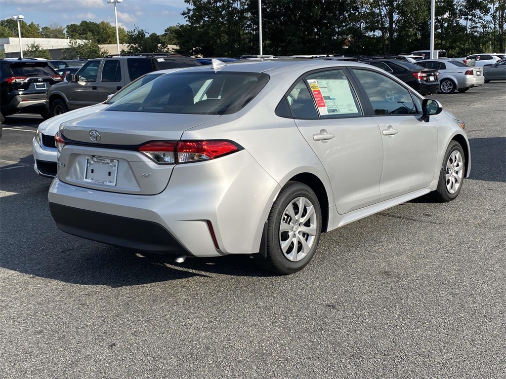2026 Toyota Corolla LE photo 6