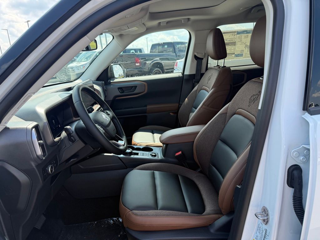 2025 Ford Bronco Sport Outer Banks photo 4