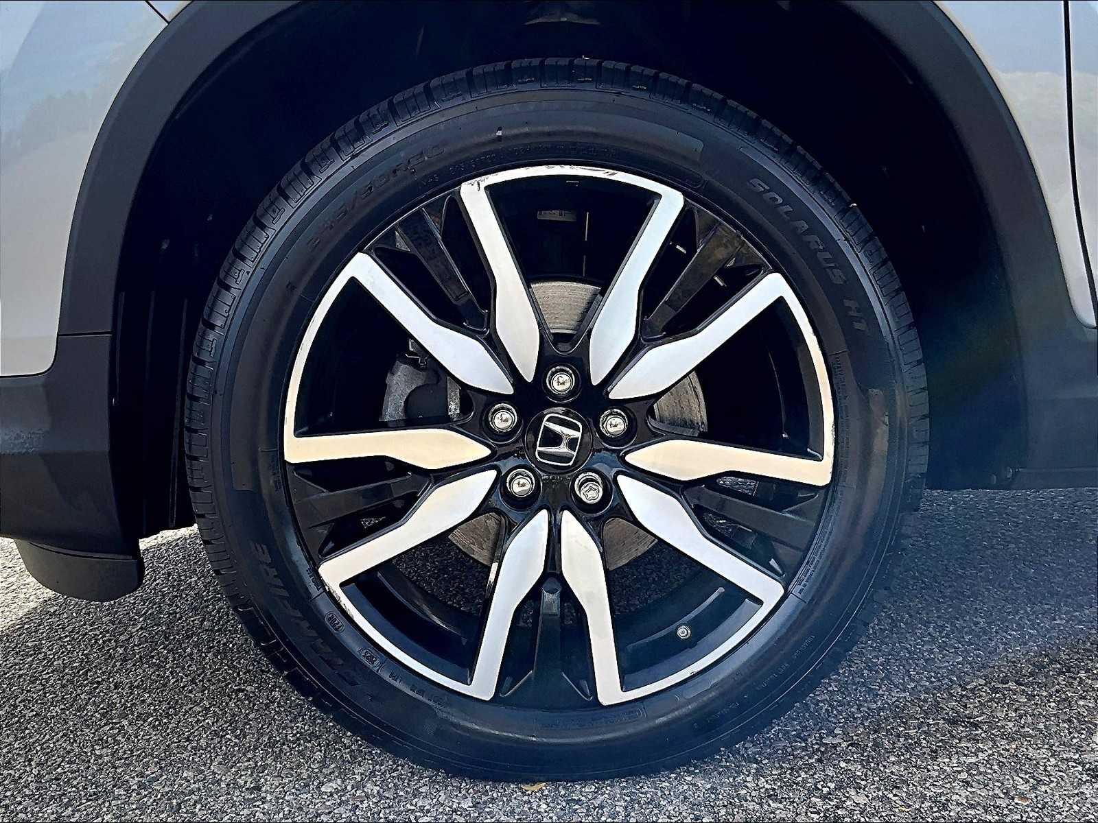 2020 Honda Pilot Elite photo 6