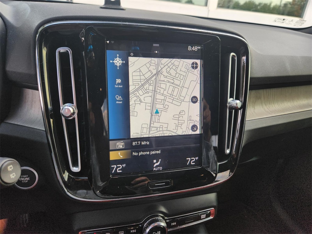 2020 Volvo XC40 Inscription photo 2