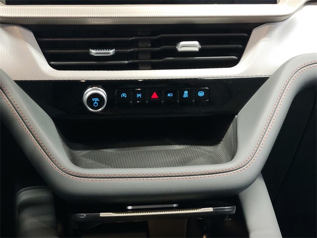 2025 Ford Explorer photo 21
