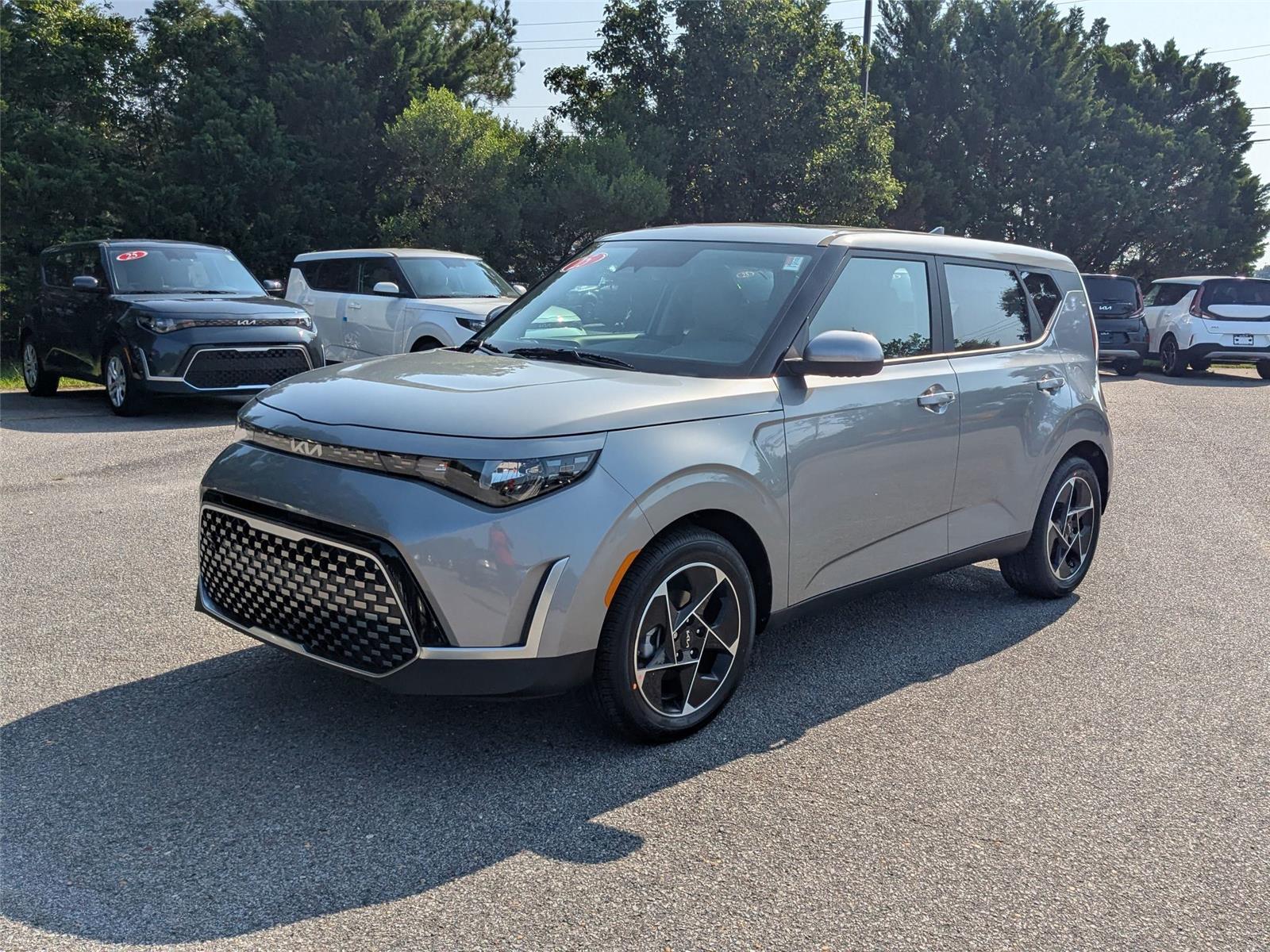 2025 Kia Soul EX's photo