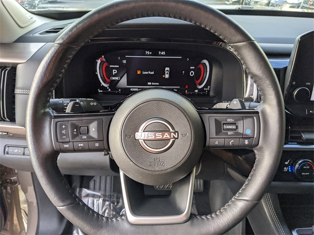2023 Nissan Pathfinder Platinum photo 29