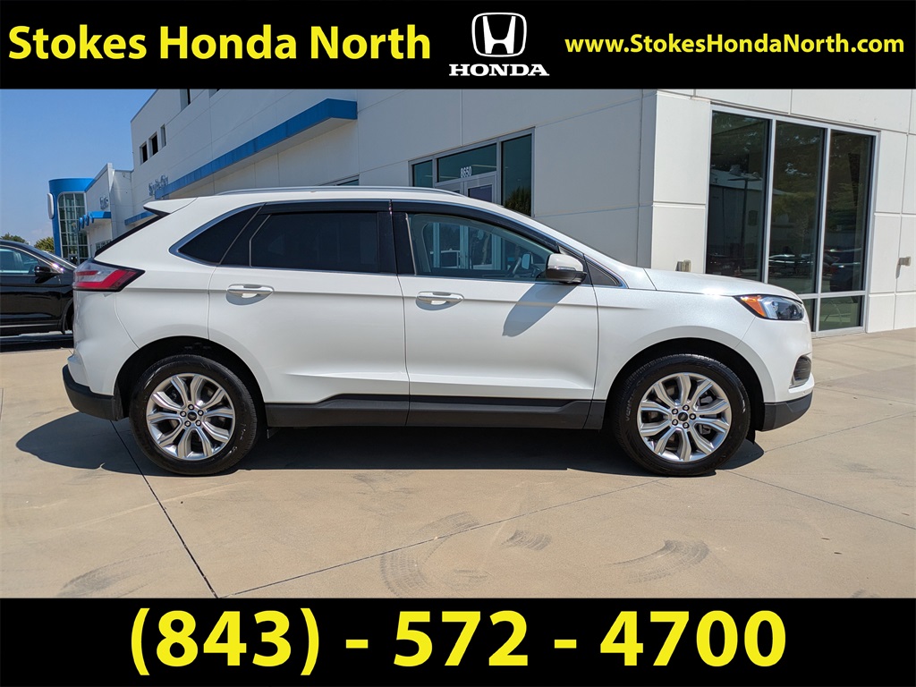 2024 Ford Edge Titanium photo 2