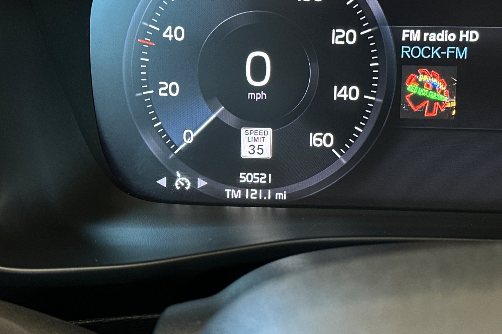 2022 Volvo XC40 Momentum photo 20
