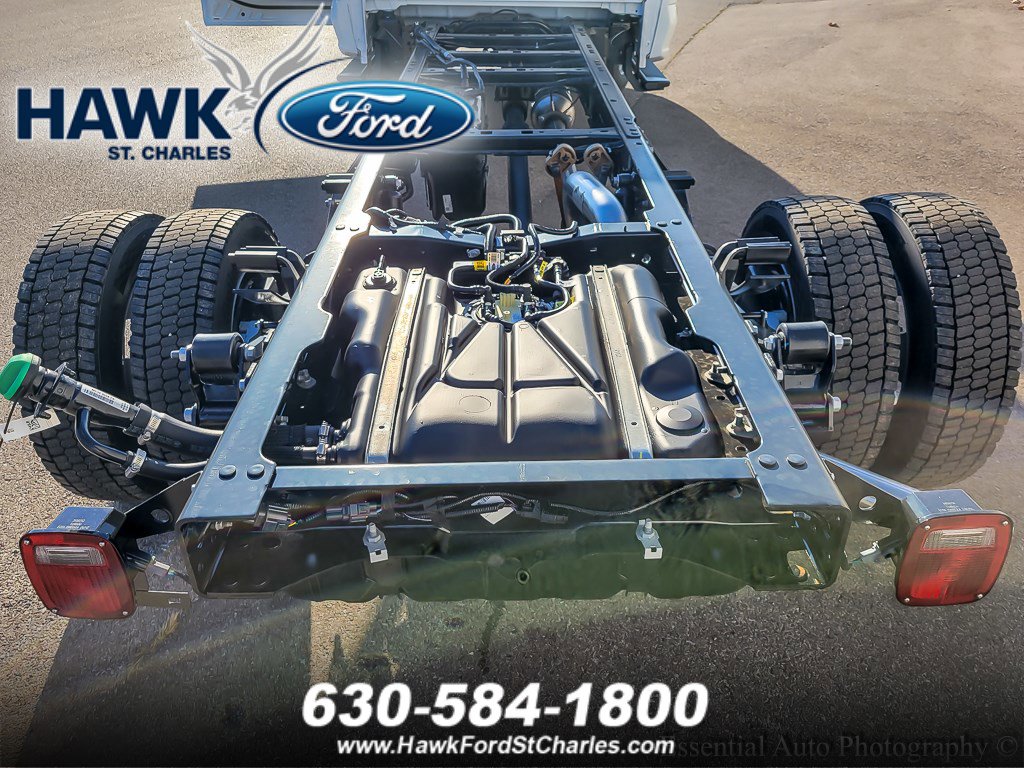 2024 FORD F-550 - Image 13