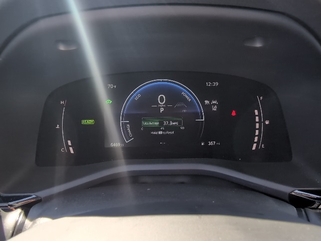 2025 Toyota Camry LE photo 16