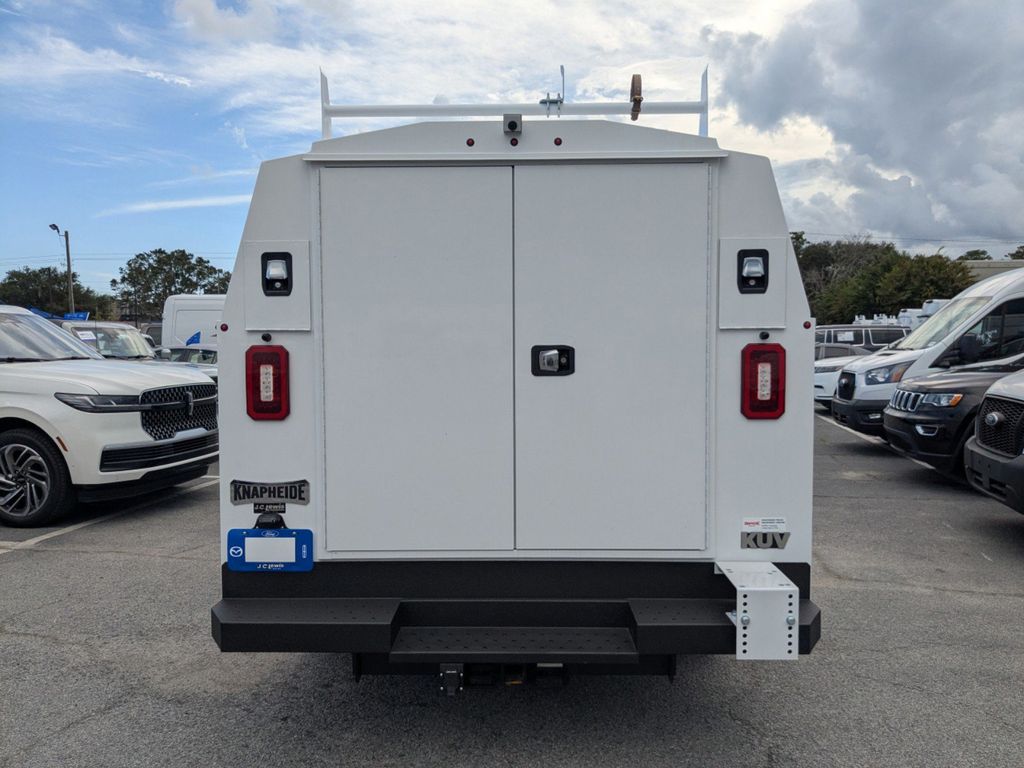 2026 Ford E-350 Base photo 5