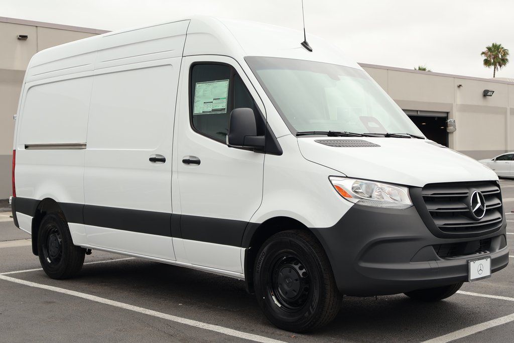 2025 Mercedes-Benz Sprinter Cargo Van Base's photo