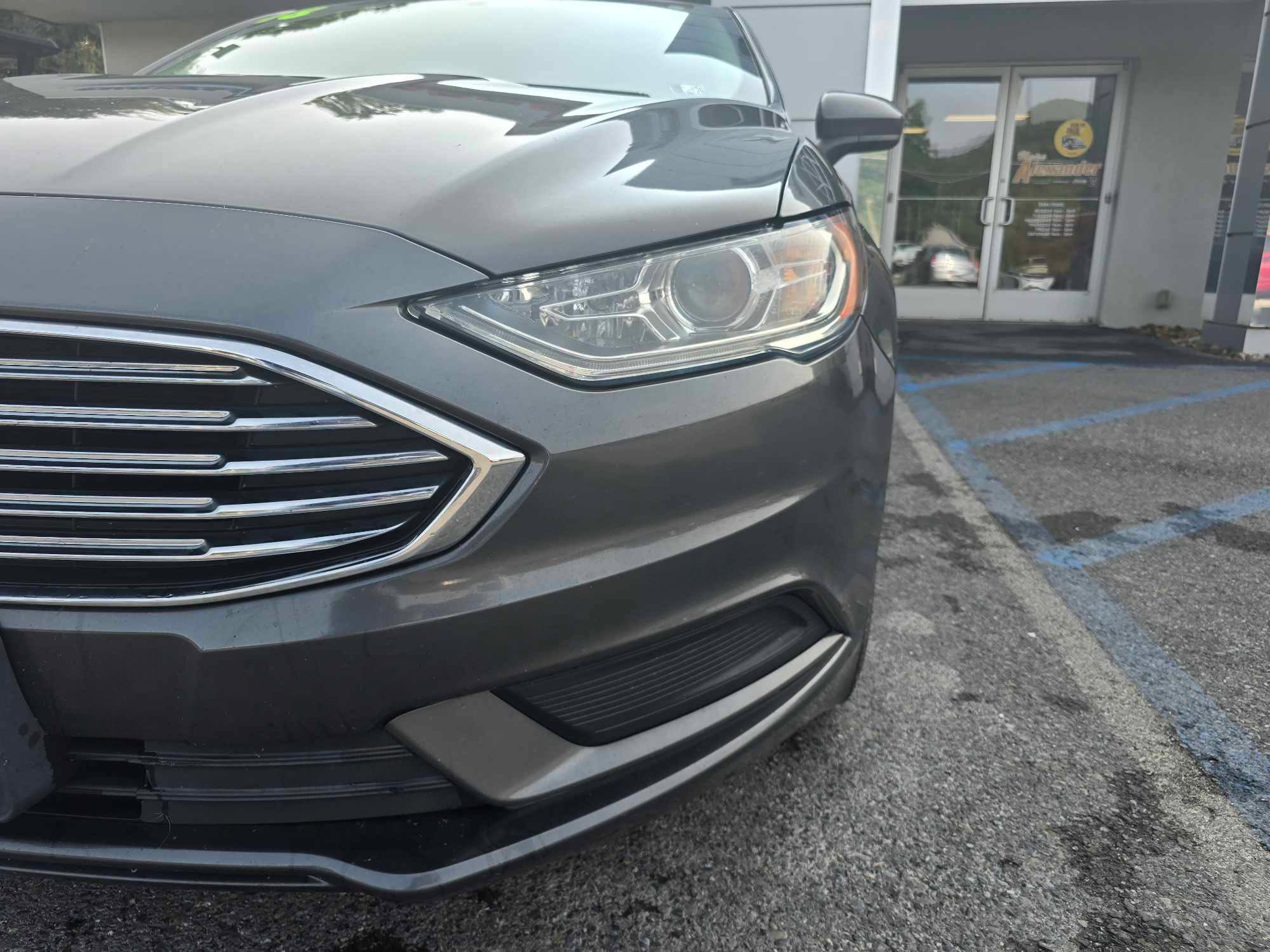 2018 Ford Fusion SE photo 8