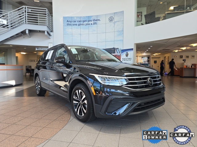 2024 Volkswagen Tiguan S's photo