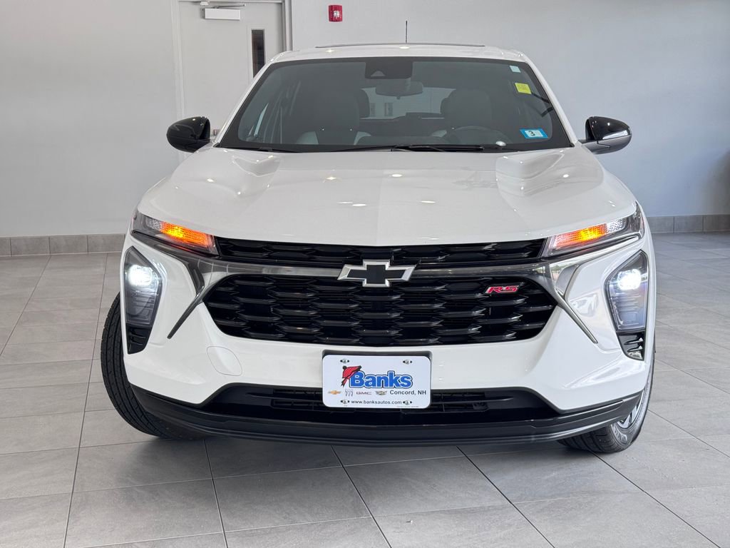 2024 Chevrolet Trax photo 3