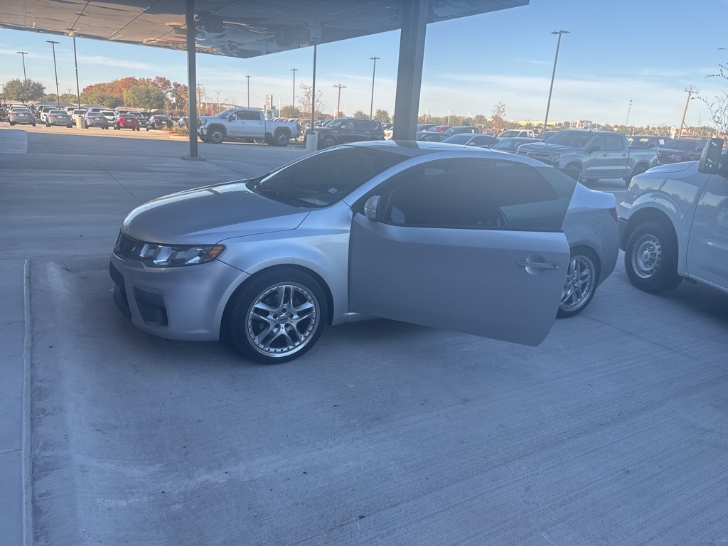2010 Kia Forte Koup EX's photo