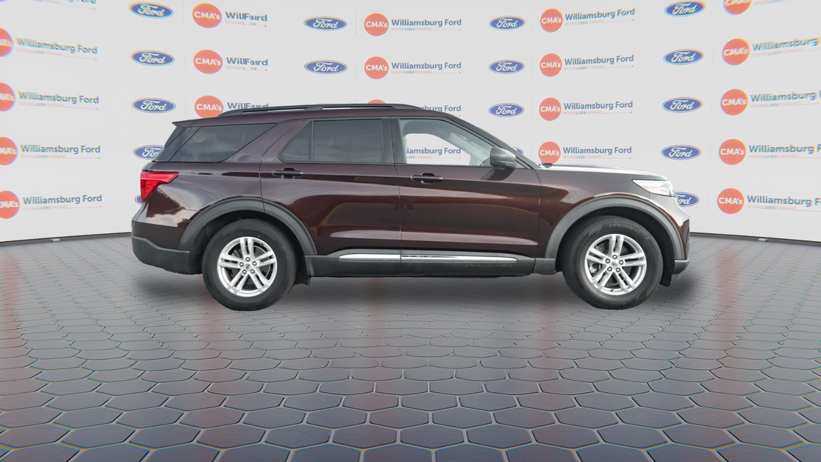 2020 Ford Explorer XLT photo 3