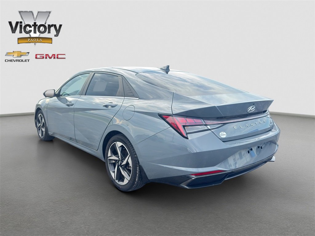 2022 Hyundai Elantra Hybrid Limited photo 4