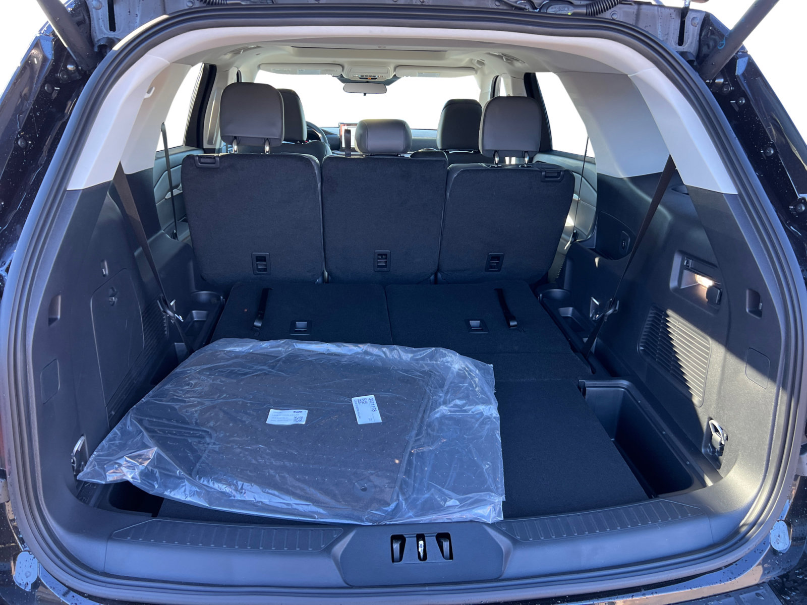 2025 Ford Explorer photo 17