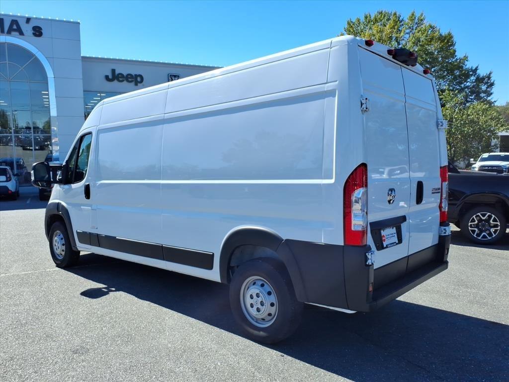 2023 Ram ProMaster 2500 photo 3