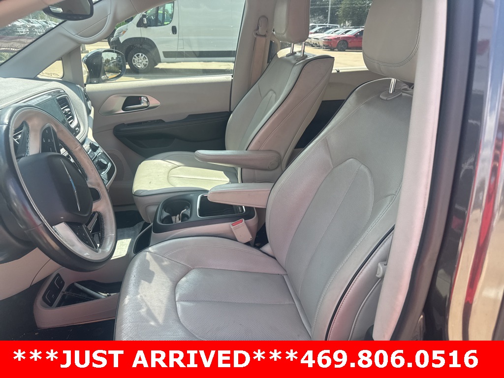 2018 Chrysler Pacifica Hybrid Limited photo 8