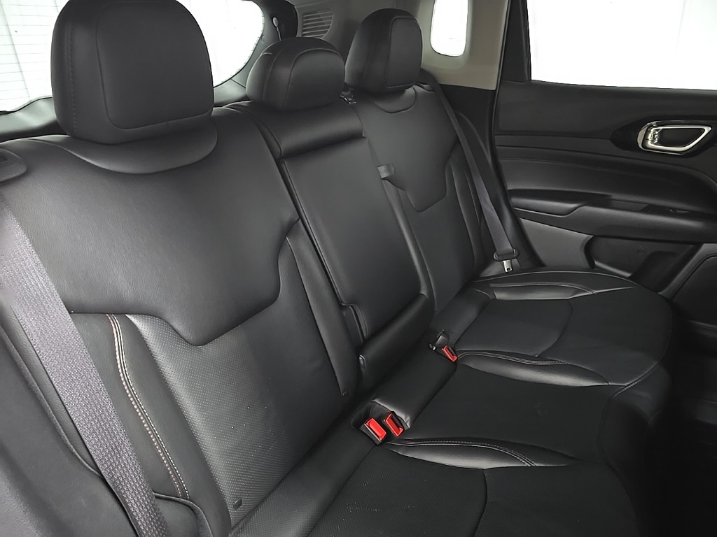 2022 Jeep Compass Trailhawk photo 16