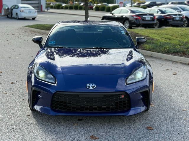 2023 Toyota GR86 Base photo 2