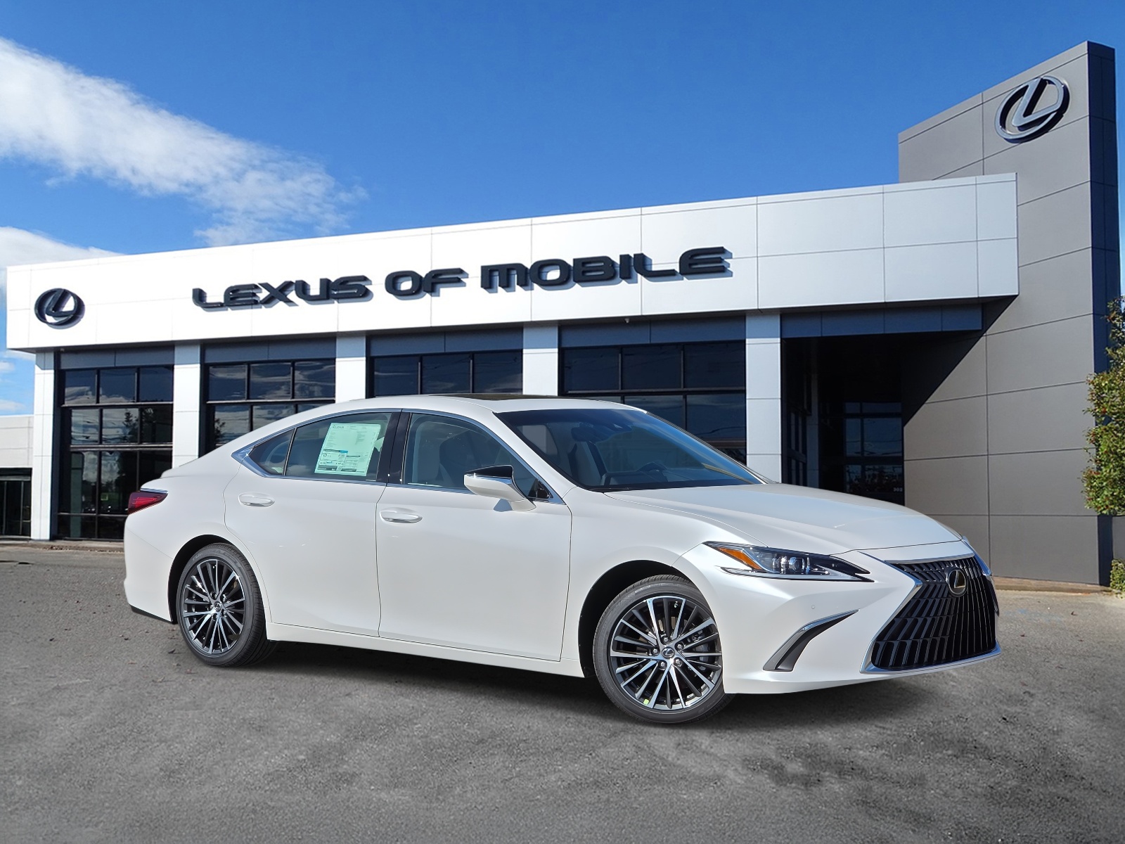 2025 Lexus ES 350's photo