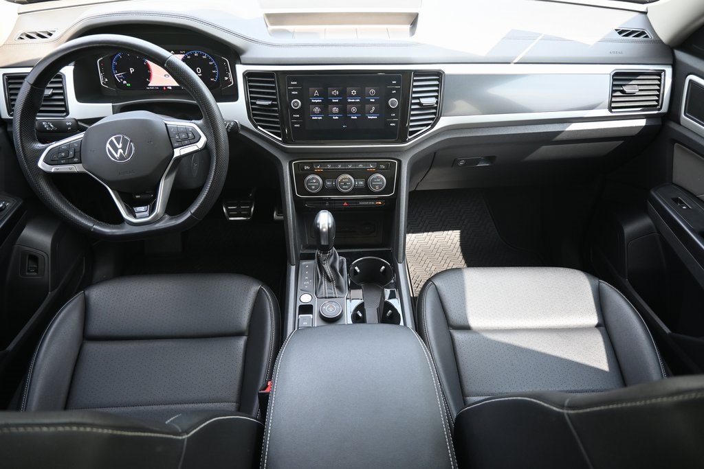 2021 Volkswagen Atlas V6 SEL R-Line photo 16