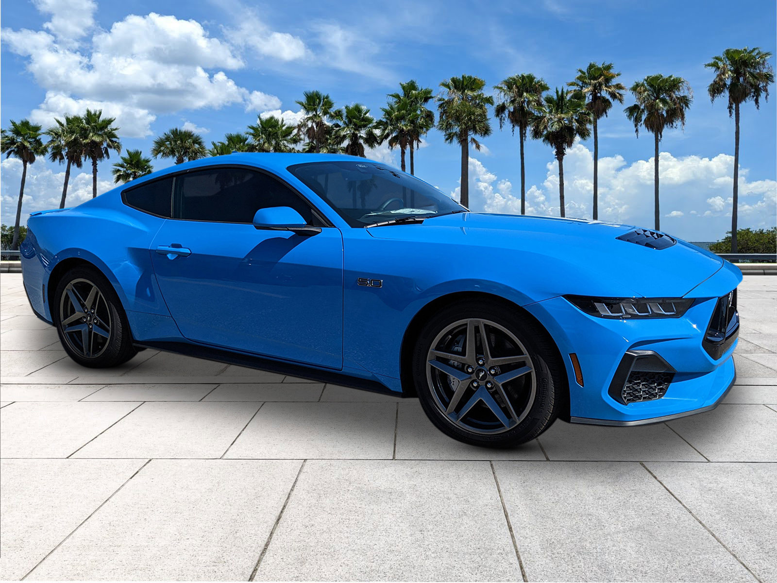 2025 Ford Mustang GT photo 2