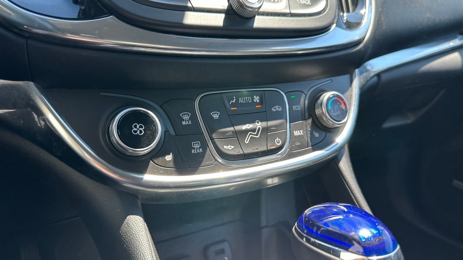 2018 Chevrolet Volt Premier photo 11