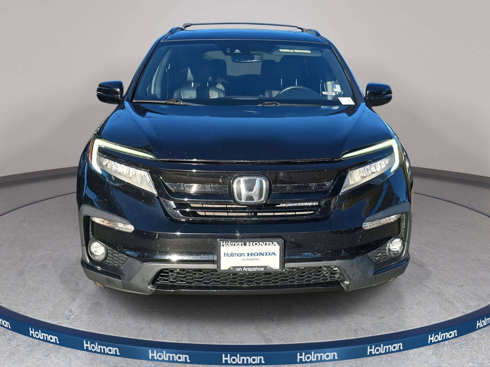 2020 Honda Pilot Black Edition photo 2