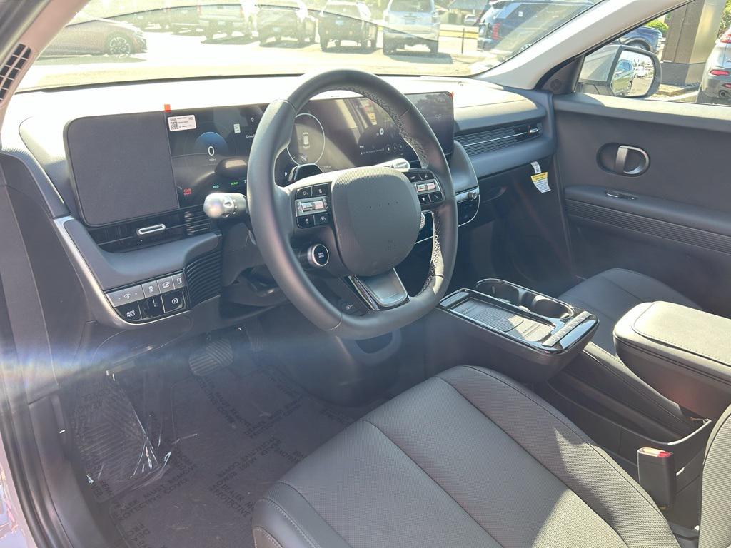 2025 Hyundai Ioniq 5 SE Standard Range photo 11