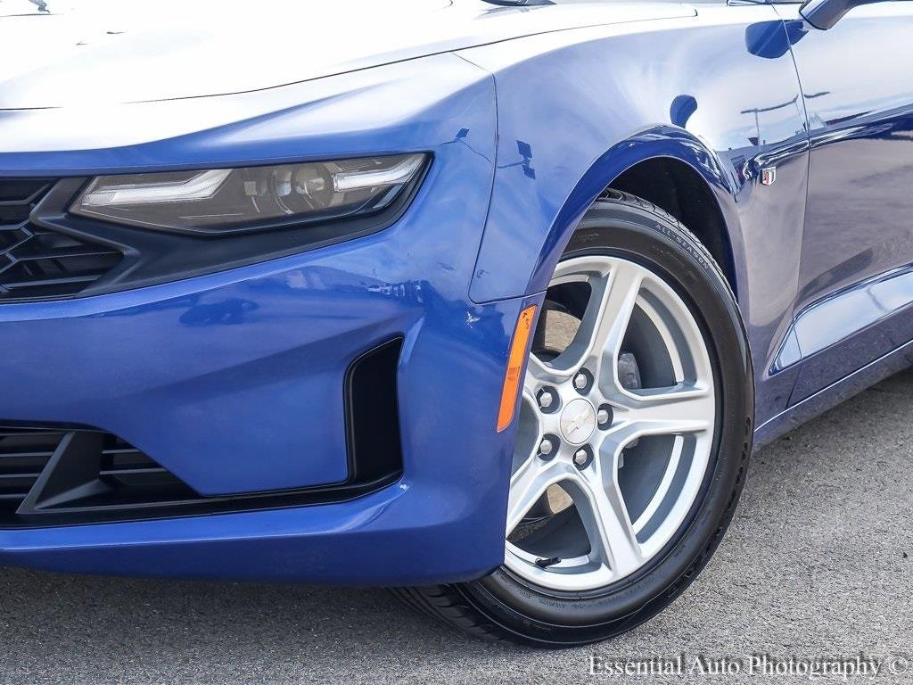 2023 Chevrolet Camaro 1LT photo 4