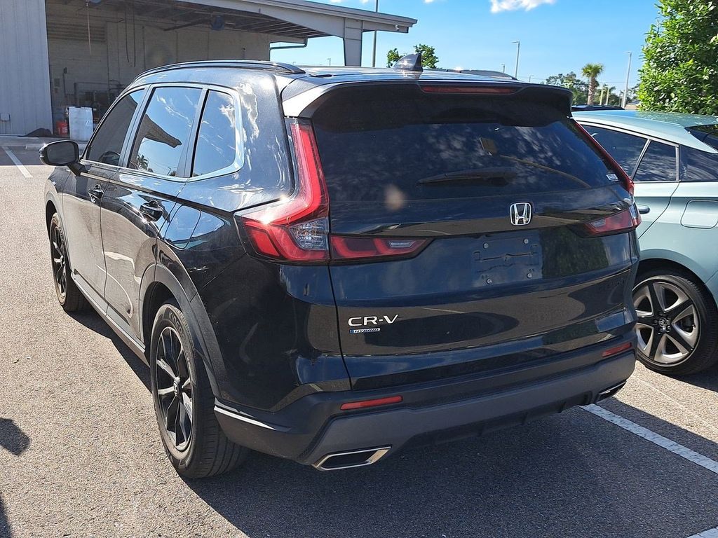 2023 Honda CR-V Hybrid Sport photo 3