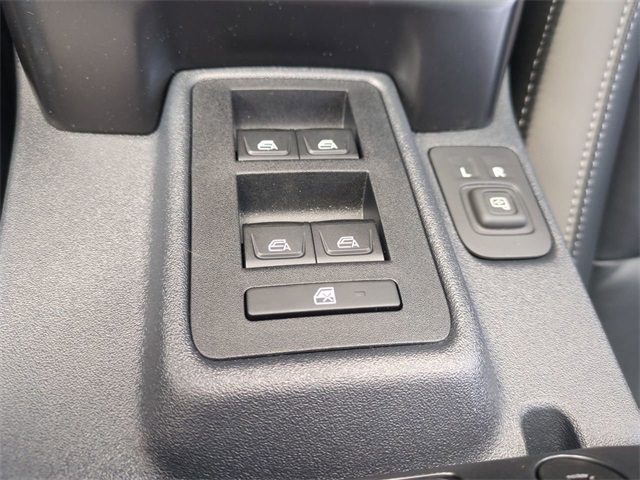 2025 Ford Bronco Outer Banks photo 23