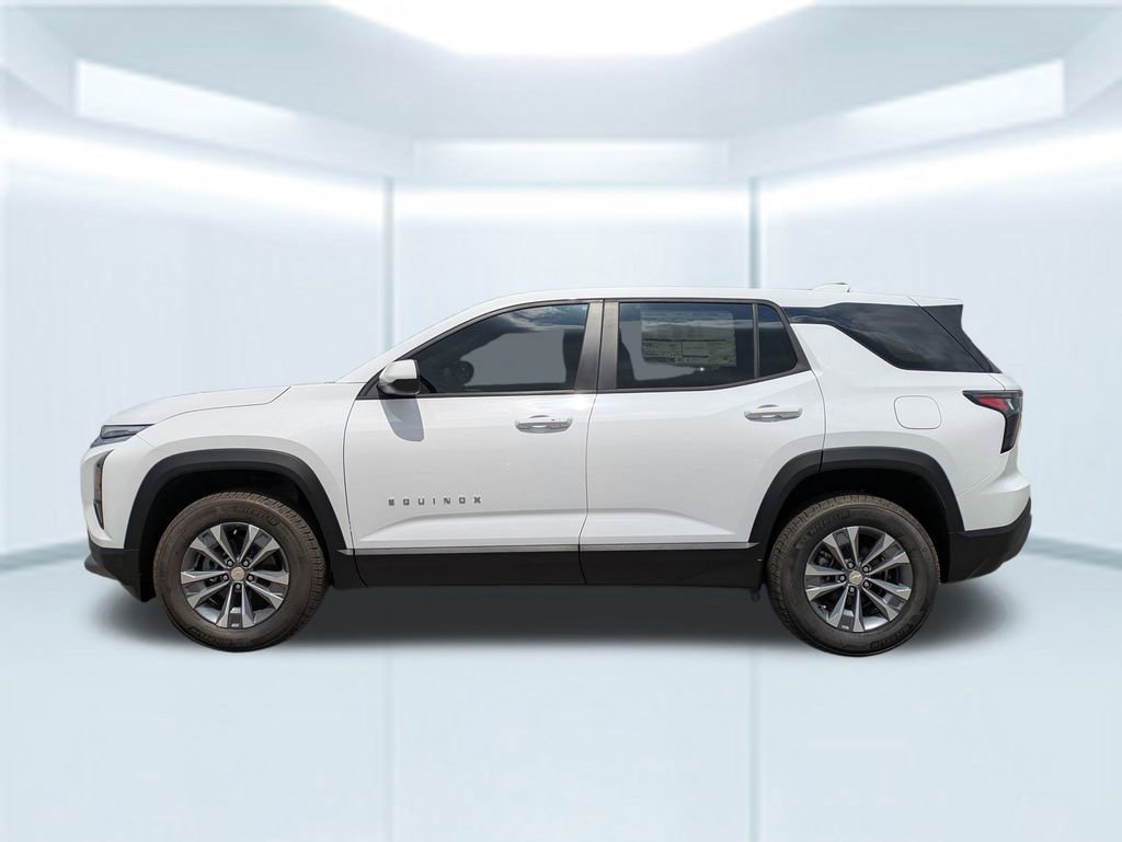 2025 Chevrolet Equinox LT photo 2