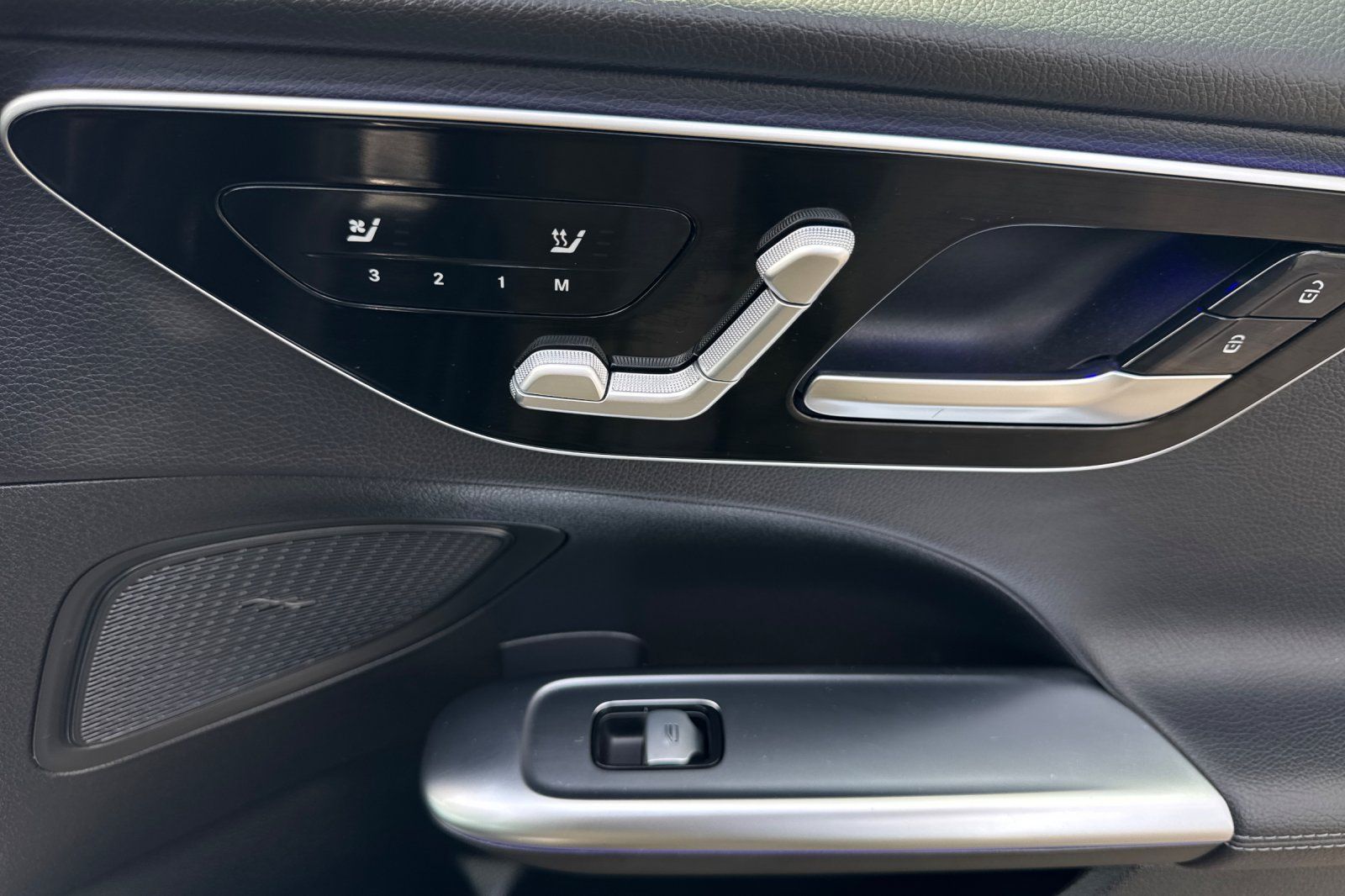 2022 Mercedes Benz C 300 photo 30