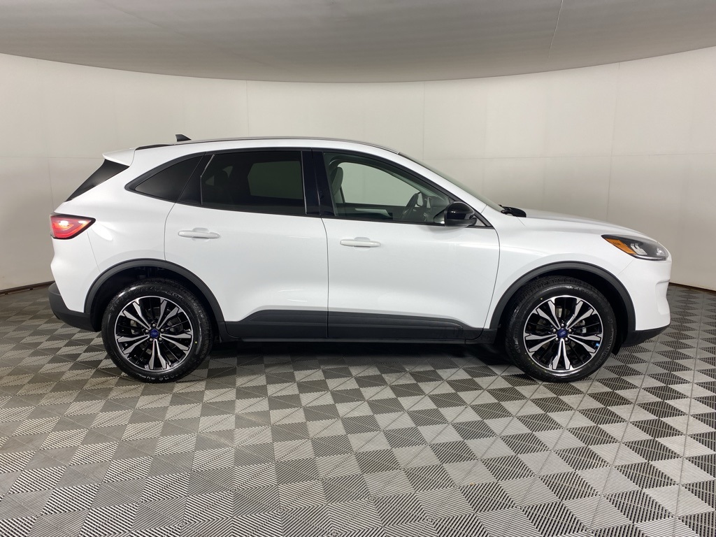 2022 Ford Escape SE photo 14