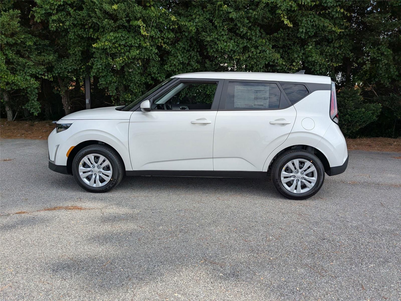 2025 Kia Soul LX photo 6